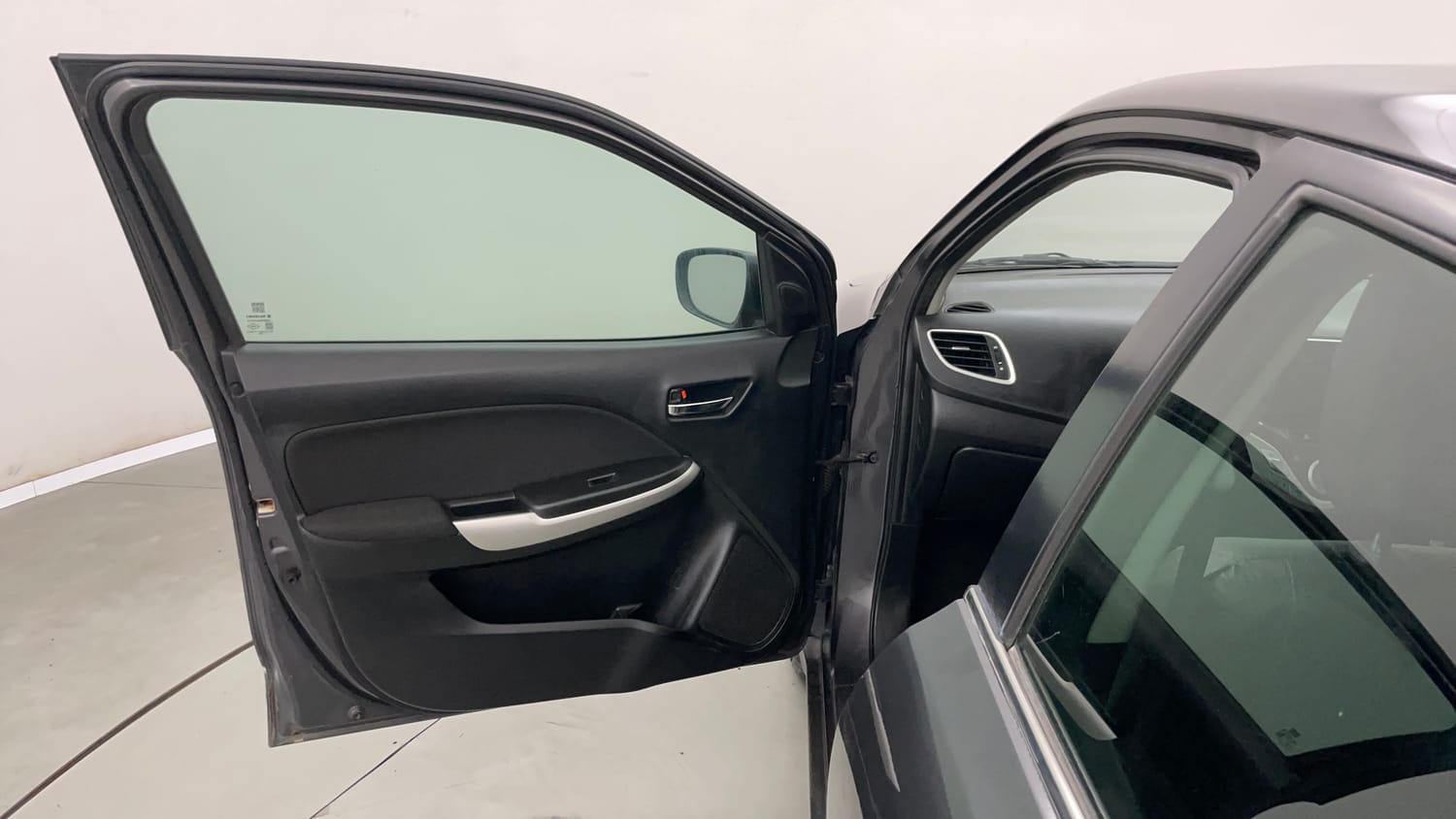 Used 2017 Maruti Suzuki Baleno Alpha 1.2 Petrol Manual interior LEFT FRONT DOOR OPEN VIEW