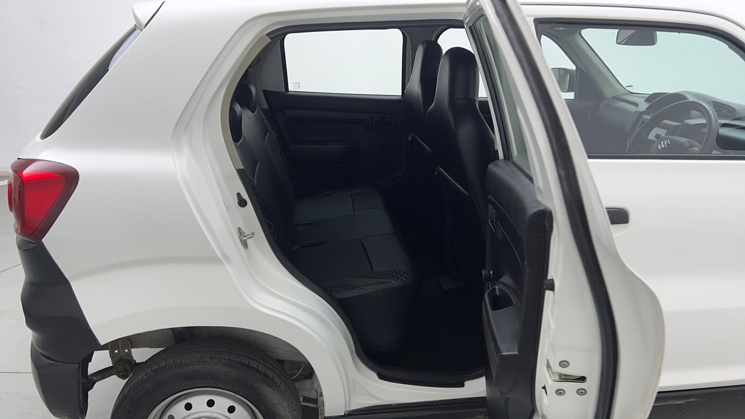 Used 2021 Maruti Suzuki S-Presso LXi CNG Cng Manual interior RIGHT SIDE REAR DOOR CABIN VIEW