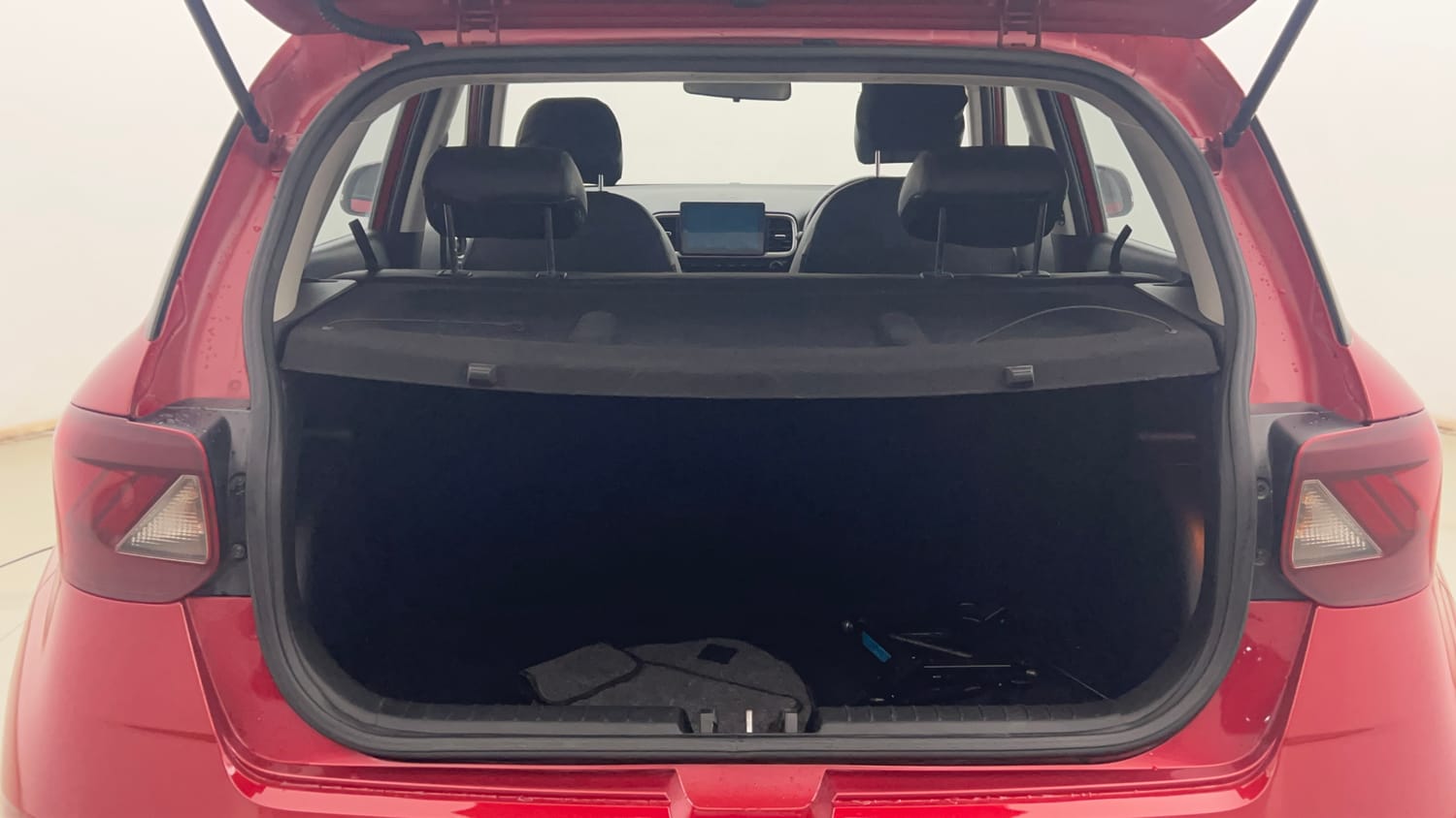 Used 2022 Hyundai Venue S Plus 1.2 Petrol Petrol Manual interior DICKY INSIDE VIEW