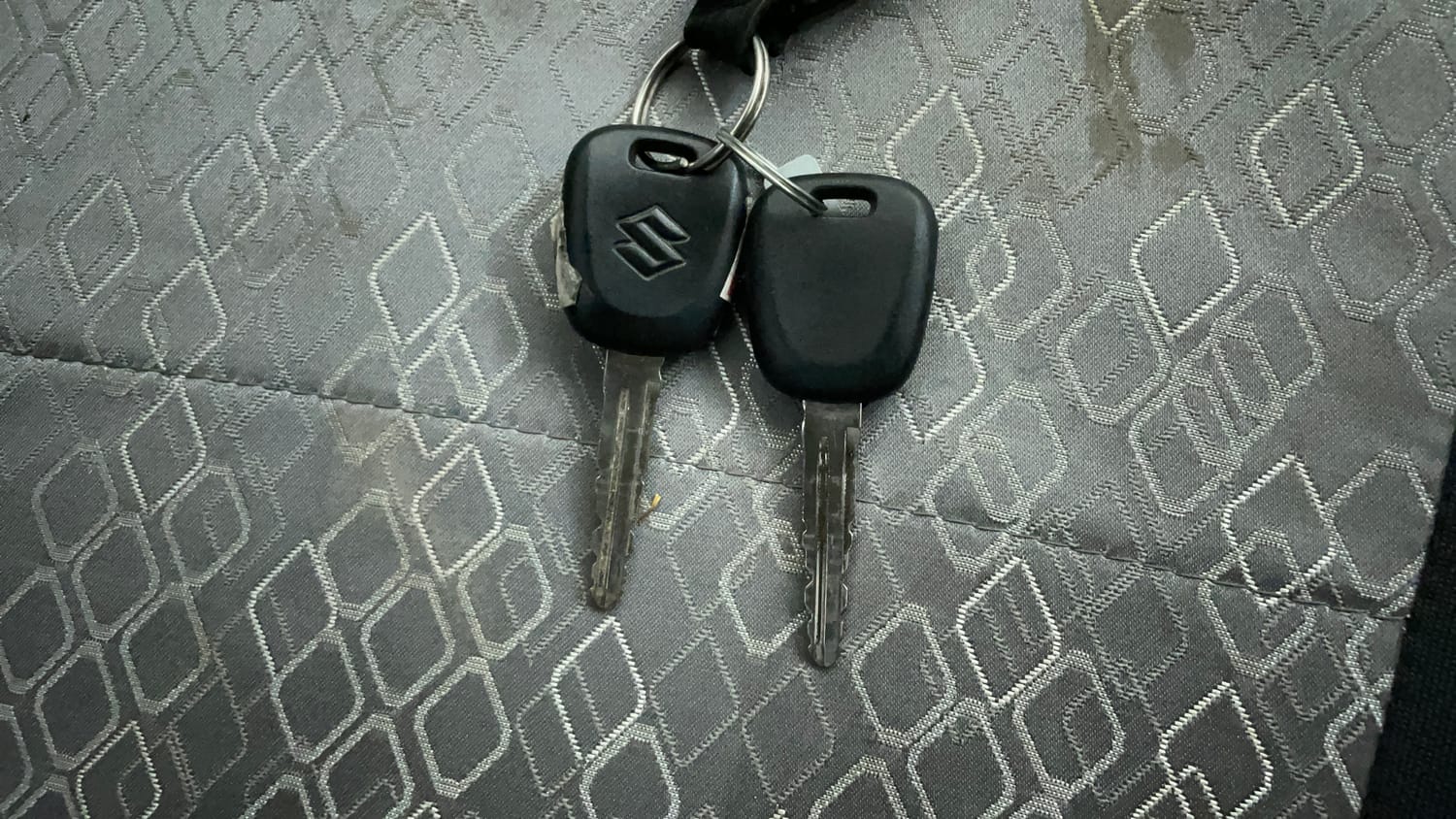 Used 2017 Maruti Suzuki Alto 800 LXi Petrol Manual extra CAR KEY VIEW