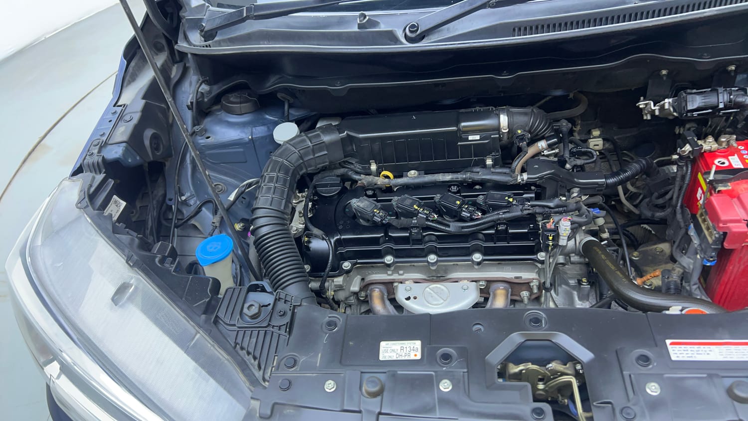 Used 2021 Maruti Suzuki XL6 Alpha AT Petrol Petrol Automatic engine ENGINE RIGHT SIDE VIEW