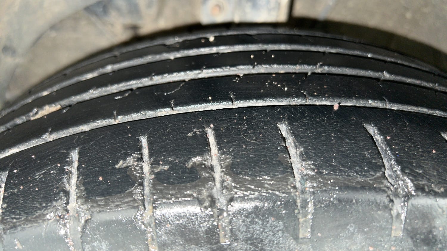 Used 2022 Toyota Glanza V AMT Petrol Automatic tyres LEFT FRONT TYRE TREAD VIEW
