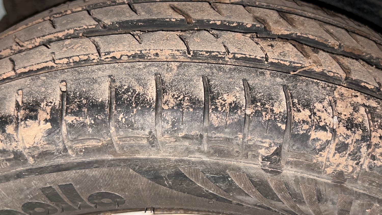 Used 2017 Maruti Suzuki Wagon R VXI Petrol Manual tyres RIGHT REAR TYRE TREAD VIEW