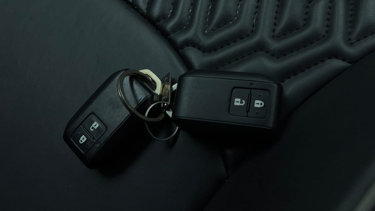 Used 2023 Maruti Suzuki Baleno Zeta MT Petrol Manual extra CAR KEY VIEW
