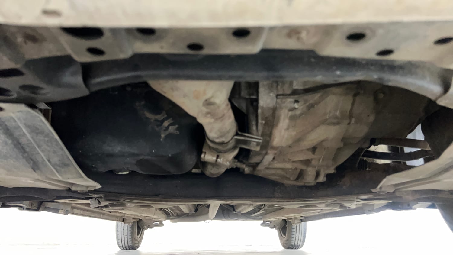 Used 2012 Maruti Suzuki Swift VDi Diesel Manual extra FRONT LEFT UNDERBODY VIEW