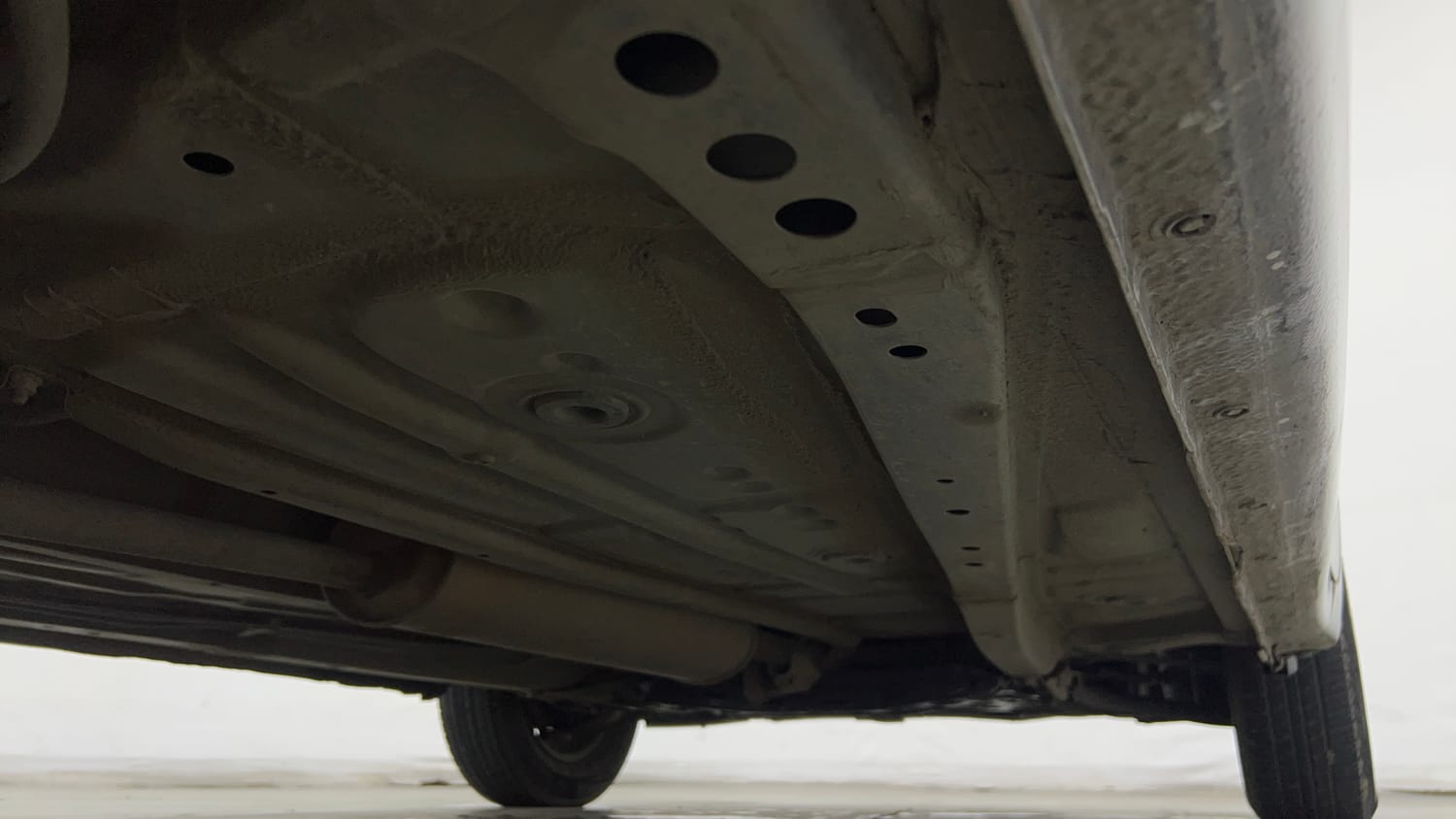 Used 2020 Maruti Suzuki Wagon R LXi 1.0 CNG Cng Manual extra REAR RIGHT UNDERBODY VIEW
