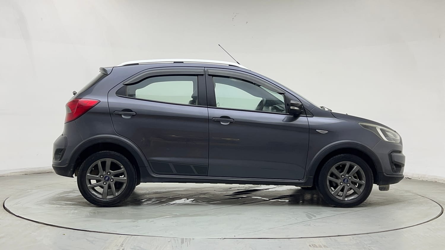 Used 2018 Ford Freestyle Titanium Plus 1.2 Ti-VCT Petrol Manual exterior RIGHT SIDE VIEW
