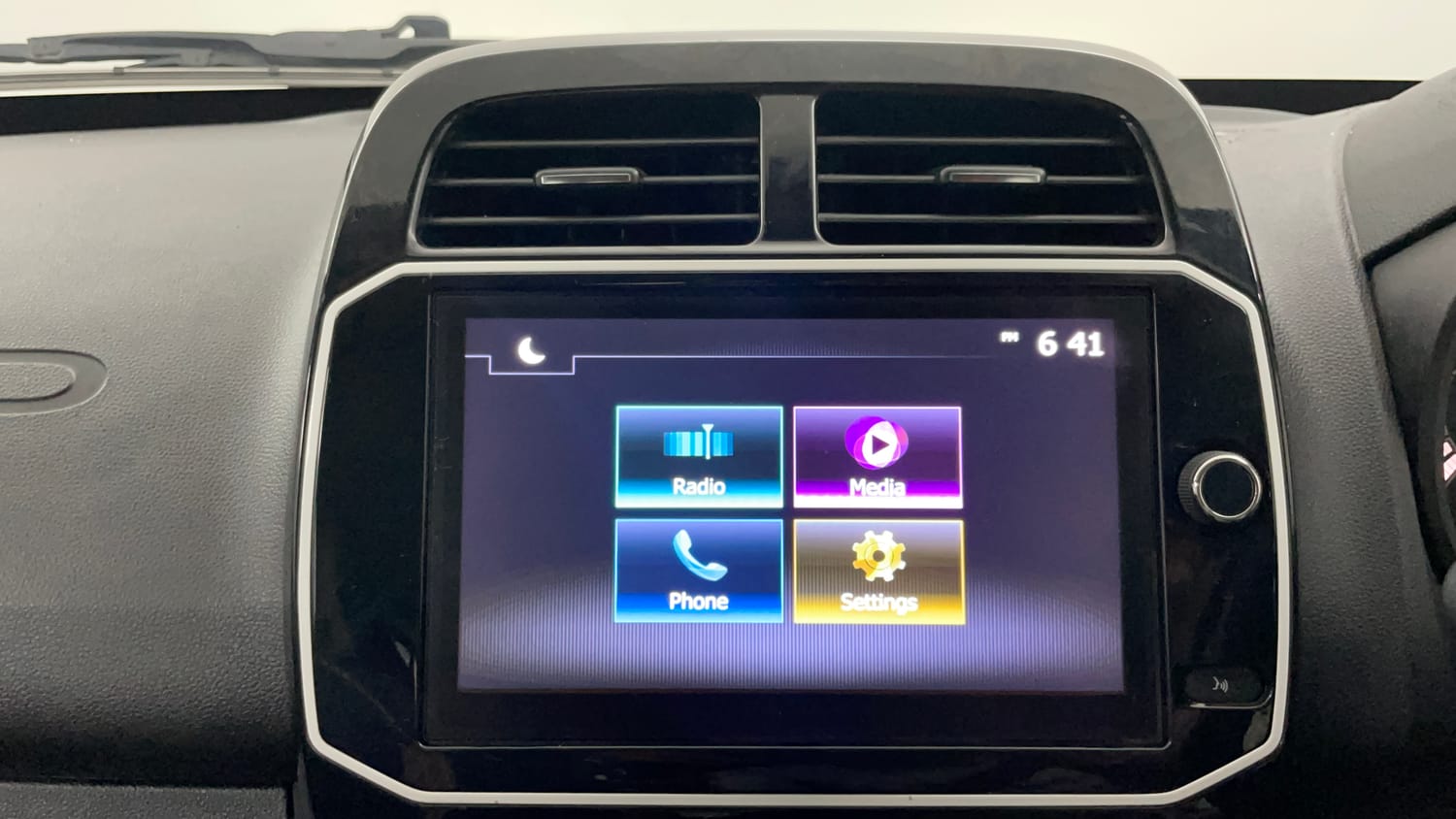 Used 2023 Renault Kwid CLIMBER AMT Petrol Automatic top_features Integrated (in-dash) music system