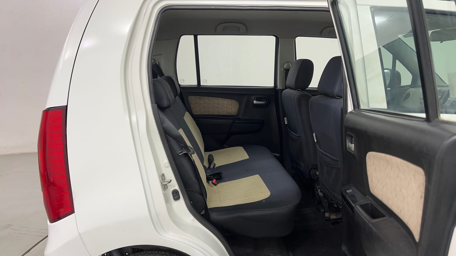 Used 2017 Maruti Suzuki Wagon R 1.0 VXI AMT Petrol Automatic interior RIGHT SIDE REAR DOOR CABIN VIEW