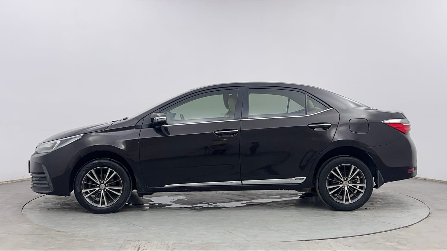 Used 2017 Toyota Corolla Altis VL CVT Petrol Petrol Automatic exterior LEFT SIDE VIEW