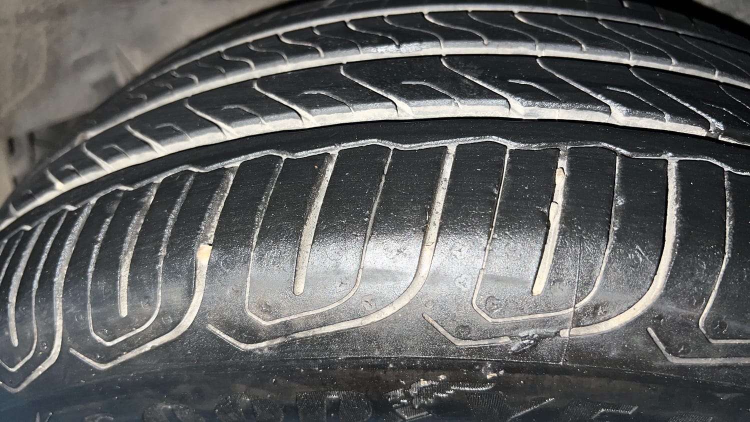 Used 2025 Honda Amaze VX 1.2 Petrol CVT Petrol Automatic tyres LEFT REAR TYRE TREAD VIEW