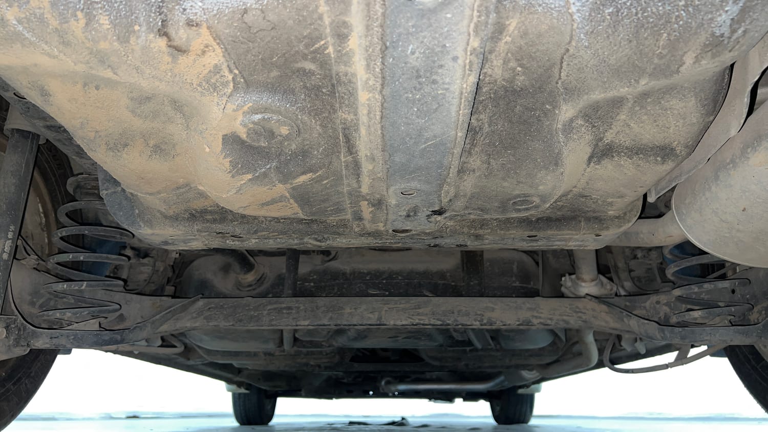 Used 2016 Honda City VX CVT Petrol Automatic extra REAR UNDERBODY VIEW (TAKEN FROM REAR)