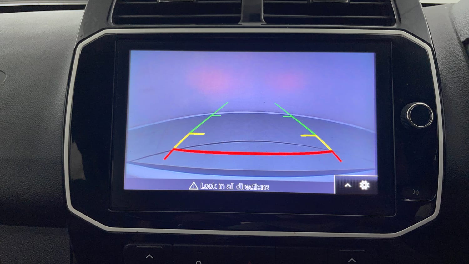 Used 2023 Renault Kwid CLIMBER AMT Petrol Automatic top_features Rear camera