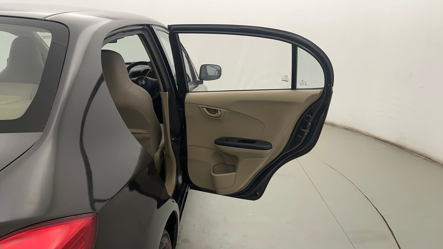 Used 2015 Honda Amaze 1.2 E i-VTEC Petrol Manual interior RIGHT REAR DOOR OPEN VIEW
