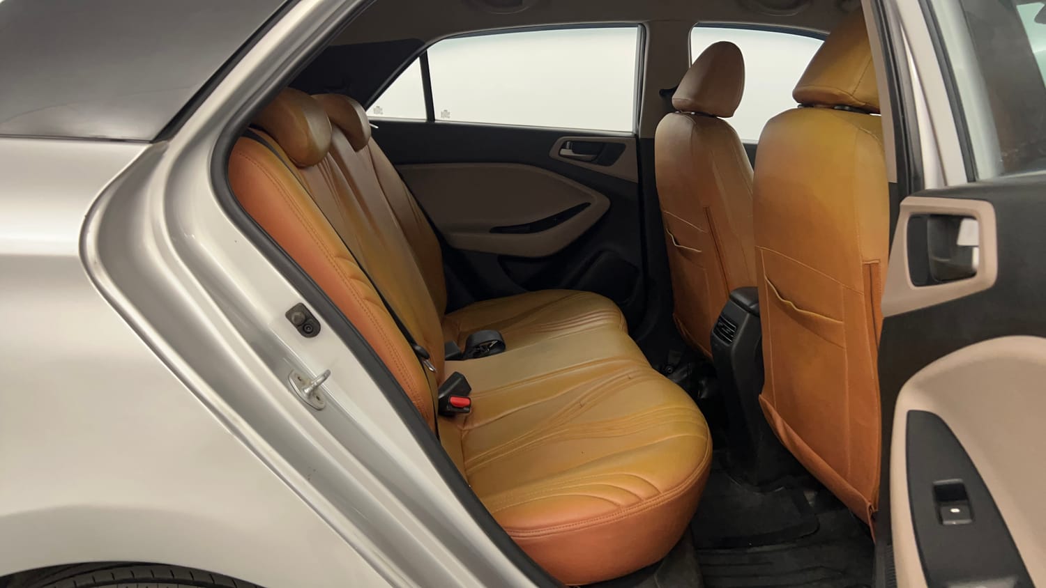 Used 2018 Hyundai Elite i20 Asta 1.2 (O) Petrol Manual interior RIGHT SIDE REAR DOOR CABIN VIEW