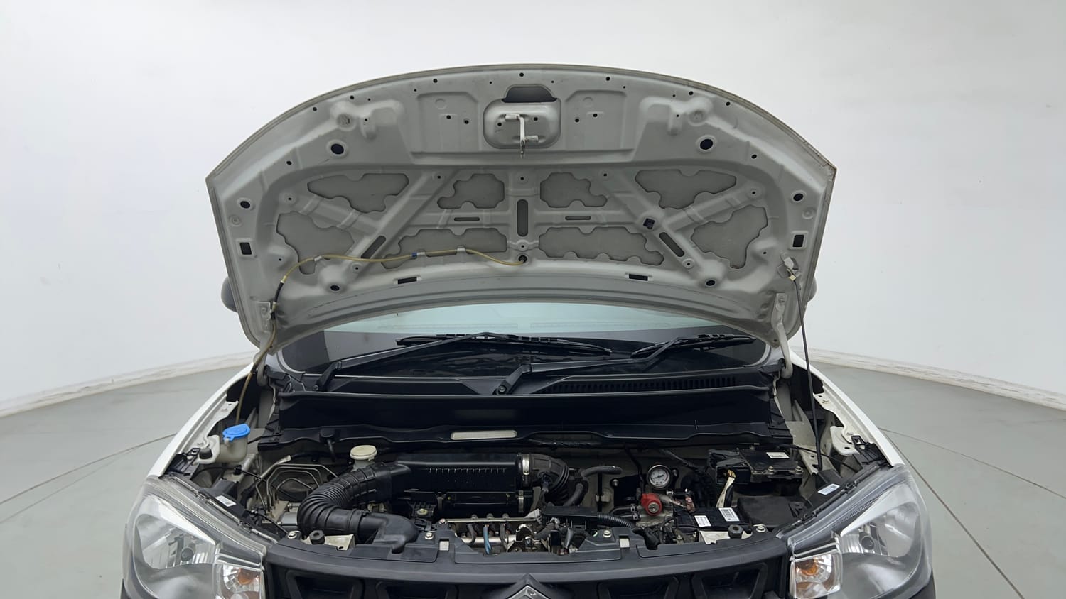 Used 2021 Maruti Suzuki S-Presso LXi CNG Cng Manual engine ENGINE & BONNET OPEN FRONT VIEW