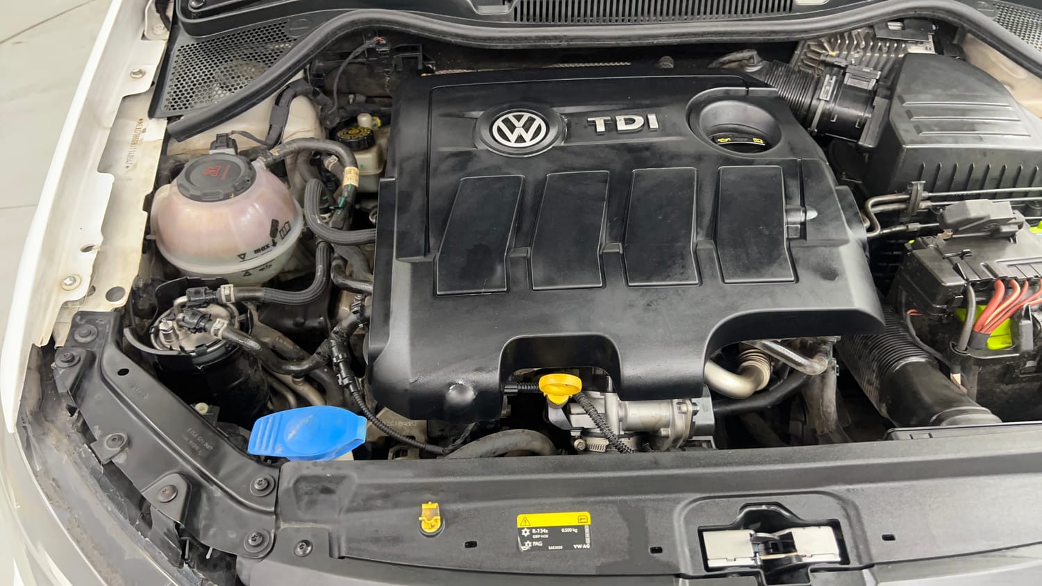 Used 2019 Volkswagen Ameo Highline Plus 1.5L AT (D)16 Alloy Diesel Automatic engine ENGINE RIGHT SIDE VIEW