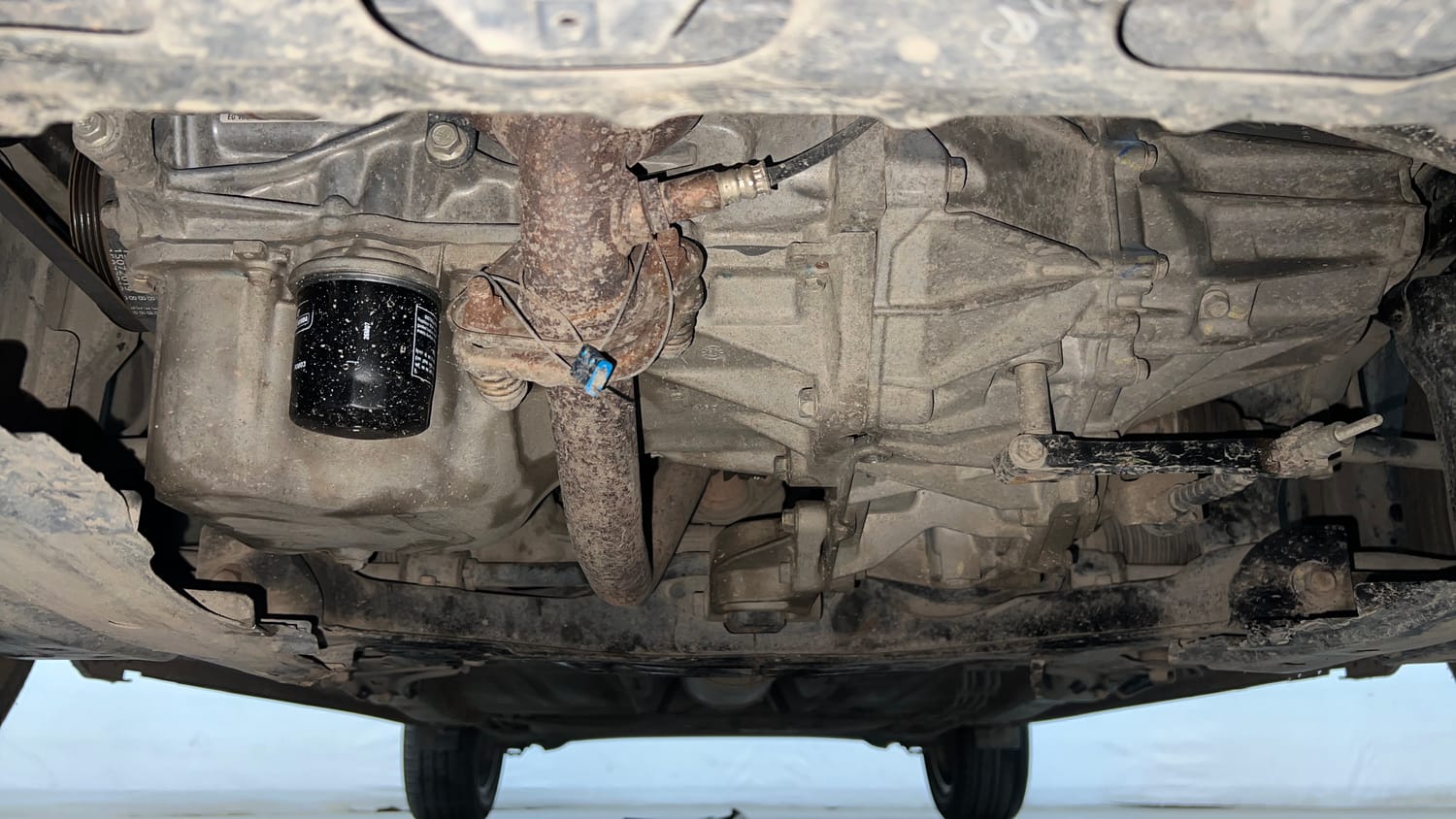 Used 2019 Toyota Glanza V Petrol Manual extra FRONT LEFT UNDERBODY VIEW