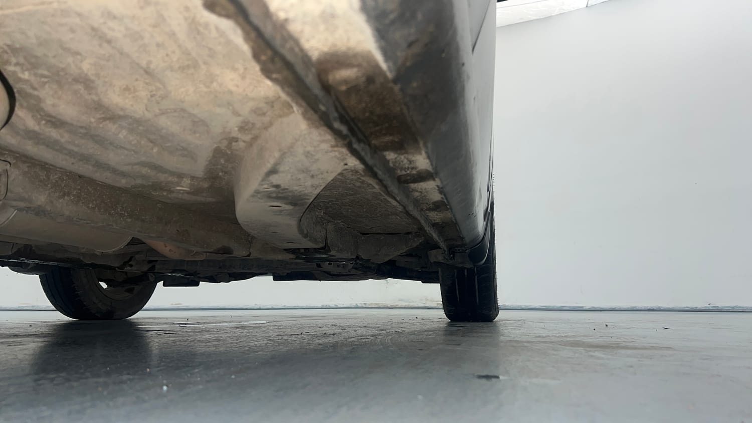 Used 2016 Honda Amaze 1.2 VX i-VTEC Petrol Manual extra REAR RIGHT UNDERBODY VIEW