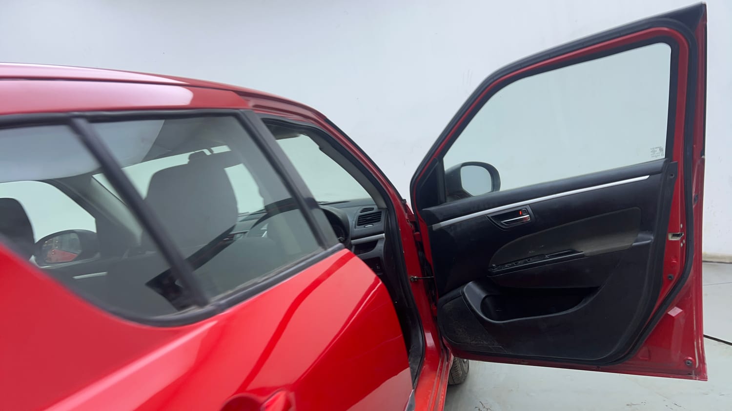Used 2015 Maruti Suzuki Swift VXi Petrol Manual interior RIGHT FRONT DOOR OPEN VIEW