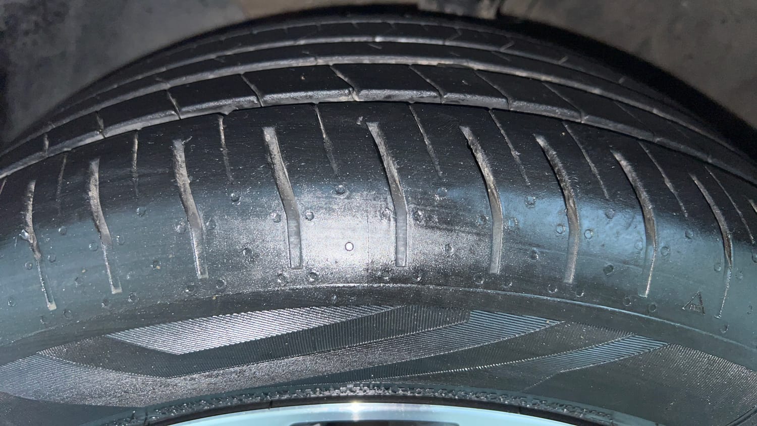 Used 2025 Hyundai Verna SX 1.5 Petrol IVT Petrol Automatic tyres LEFT FRONT TYRE TREAD VIEW