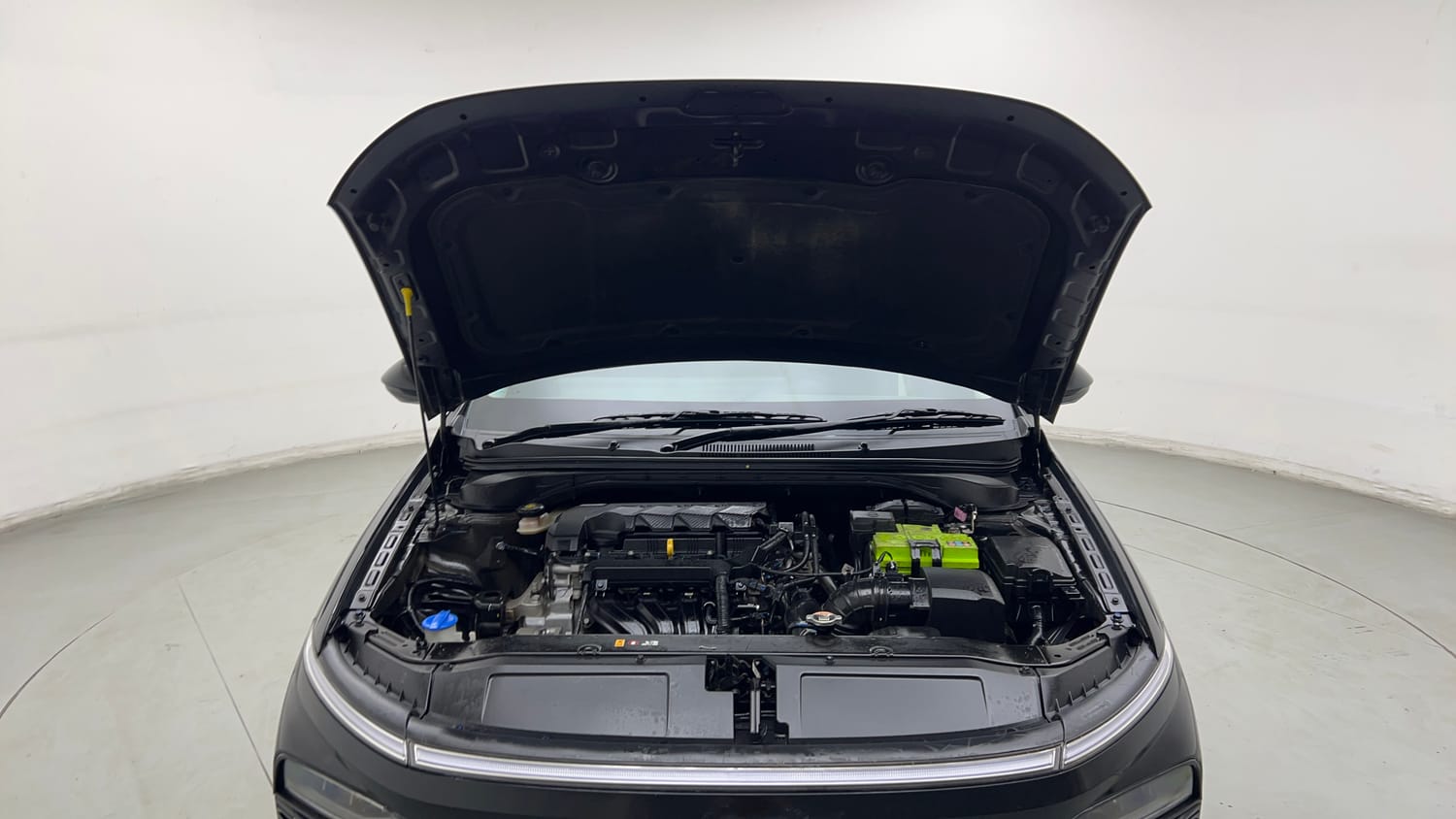 Used 2025 Hyundai Verna SX 1.5 Petrol IVT Petrol Automatic engine ENGINE & BONNET OPEN FRONT VIEW