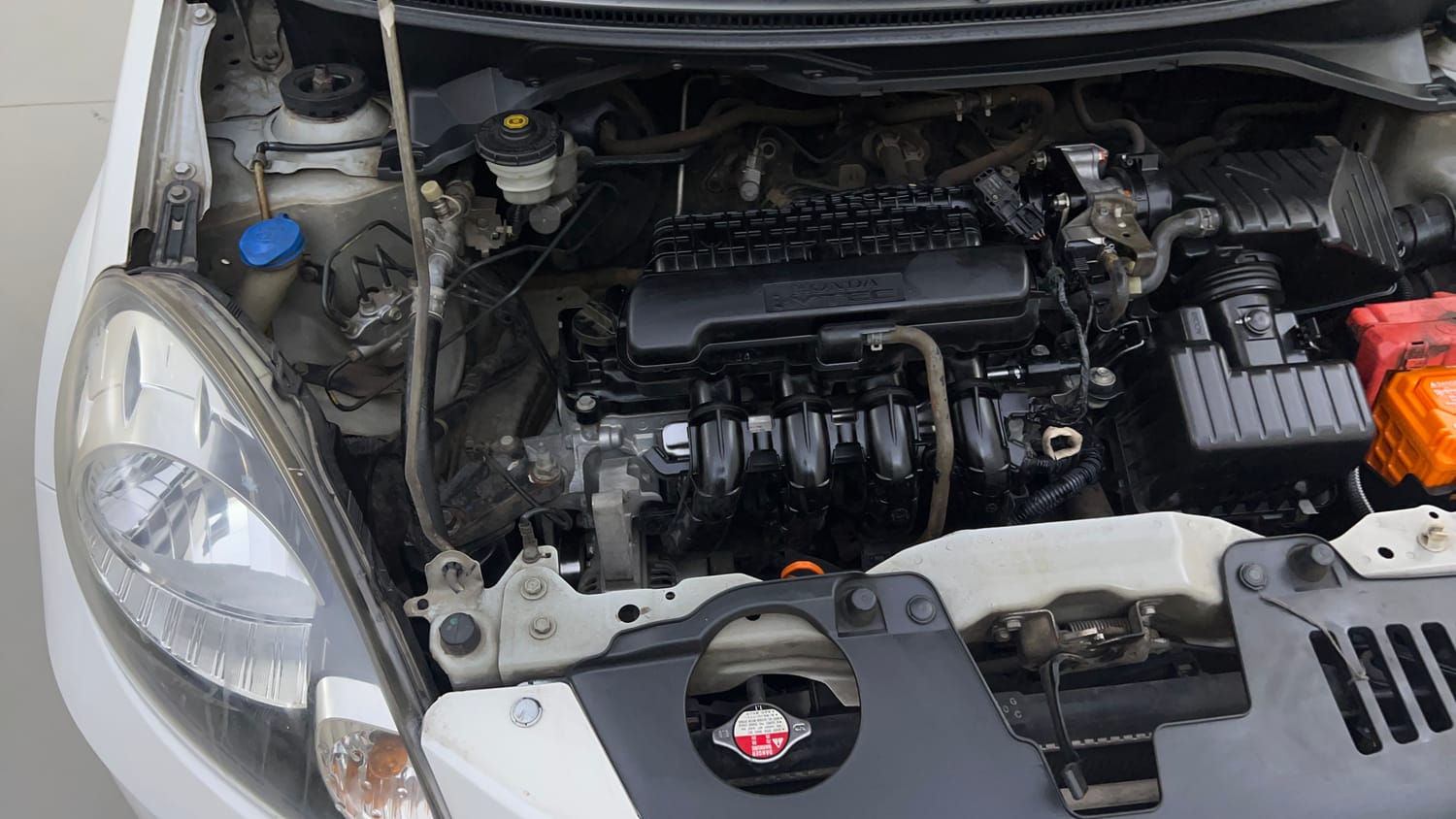 Used 2016 Honda Amaze 1.2 S i-VTEC Petrol Manual engine ENGINE RIGHT SIDE VIEW