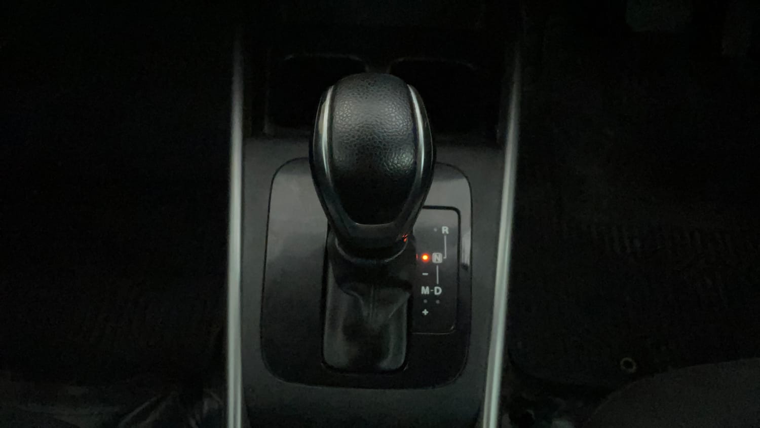 Used 2022 Maruti Suzuki Baleno Alpha AGS Petrol Automatic interior GEAR  KNOB VIEW