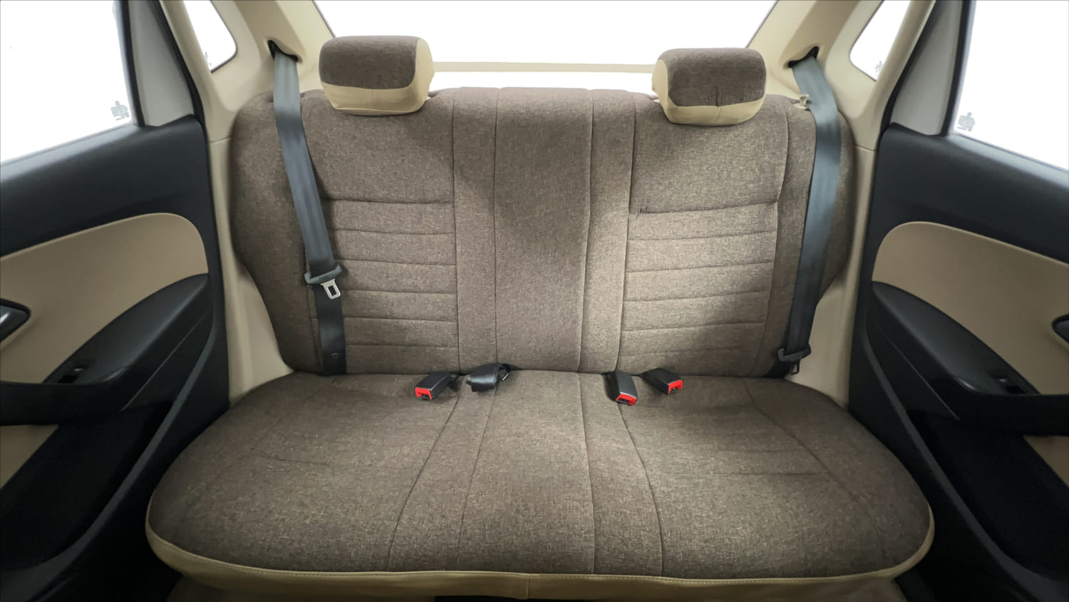 Used 2019 Volkswagen Ameo Highline Plus 1.5L AT (D)16 Alloy Diesel Automatic interior REAR SEAT CONDITION VIEW
