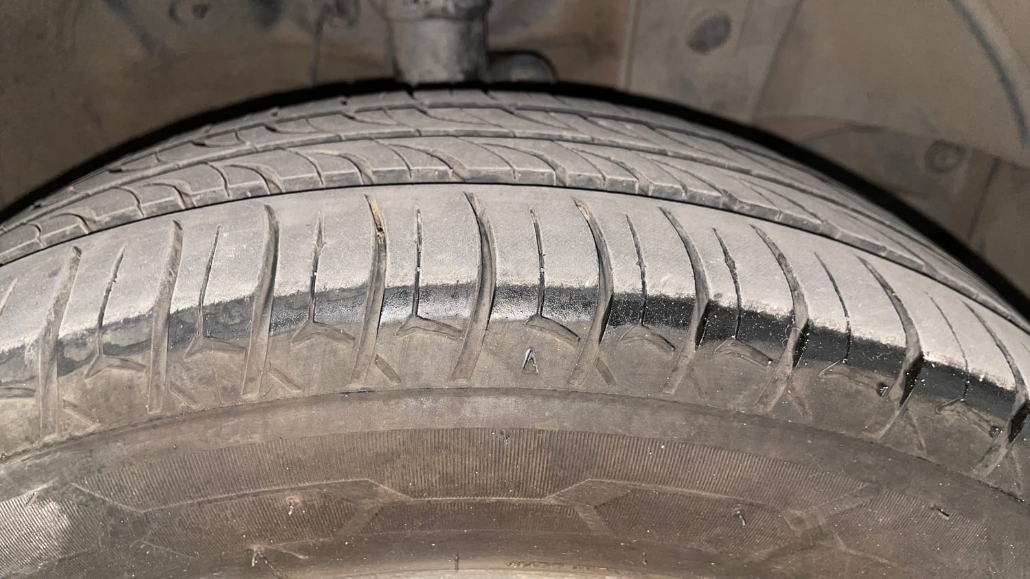 Used 2018 Honda Amaze 1.2 VX MT Petrol Petrol Manual tyres RIGHT FRONT TYRE TREAD VIEW