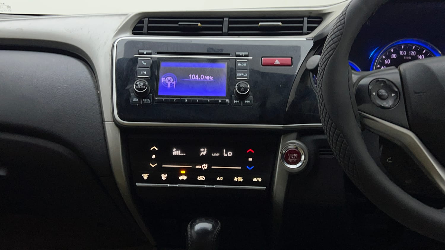 Used 2016 Honda City VX CVT Petrol Automatic interior MUSIC SYSTEM & AC CONTROL VIEW