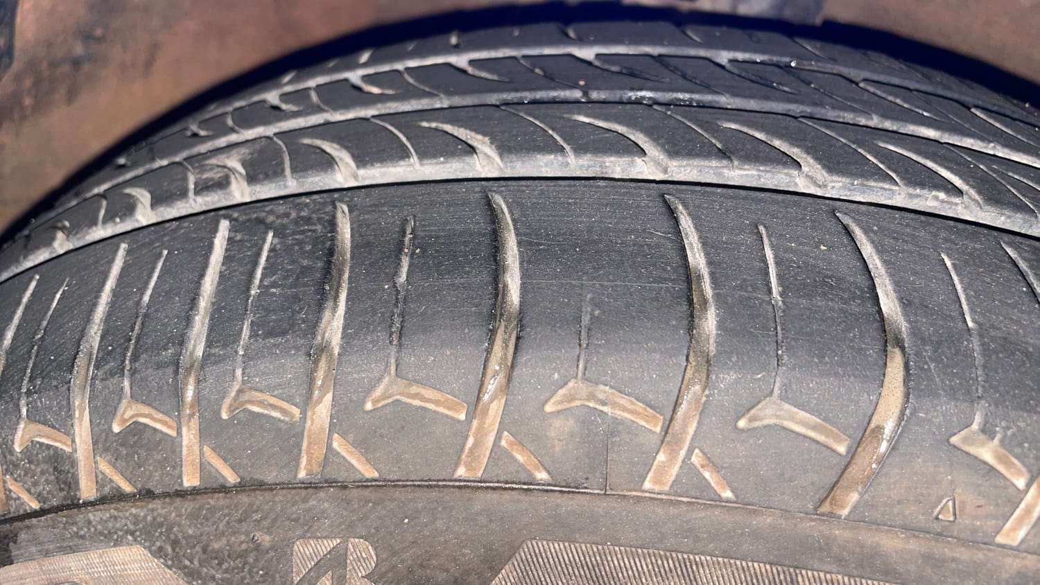 Used 2018 Hyundai Grand i10 Magna 1.2 Kappa VTVT Petrol Manual tyres LEFT REAR TYRE RIM VIEW