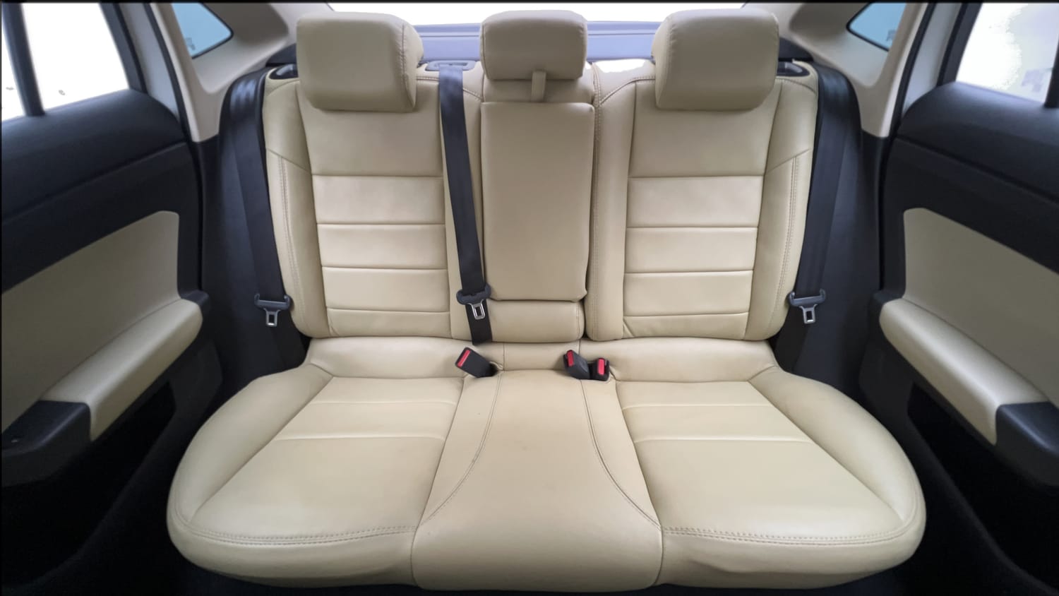 Used 2022 Skoda Slavia Ambition 1.0L TSI AT Petrol Automatic interior REAR SEAT CONDITION VIEW