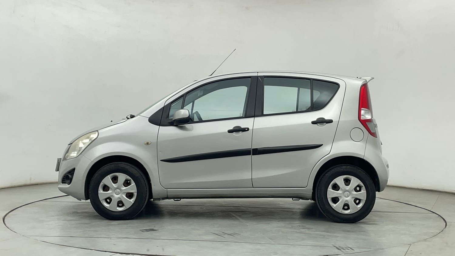 Used 2015 Maruti Suzuki Ritz Vxi BS-IV Petrol Manual exterior LEFT SIDE VIEW