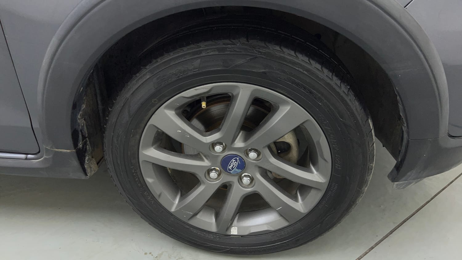 Used 2018 Ford Freestyle Titanium Plus 1.2 Ti-VCT Petrol Manual tyres RIGHT FRONT TYRE RIM VIEW
