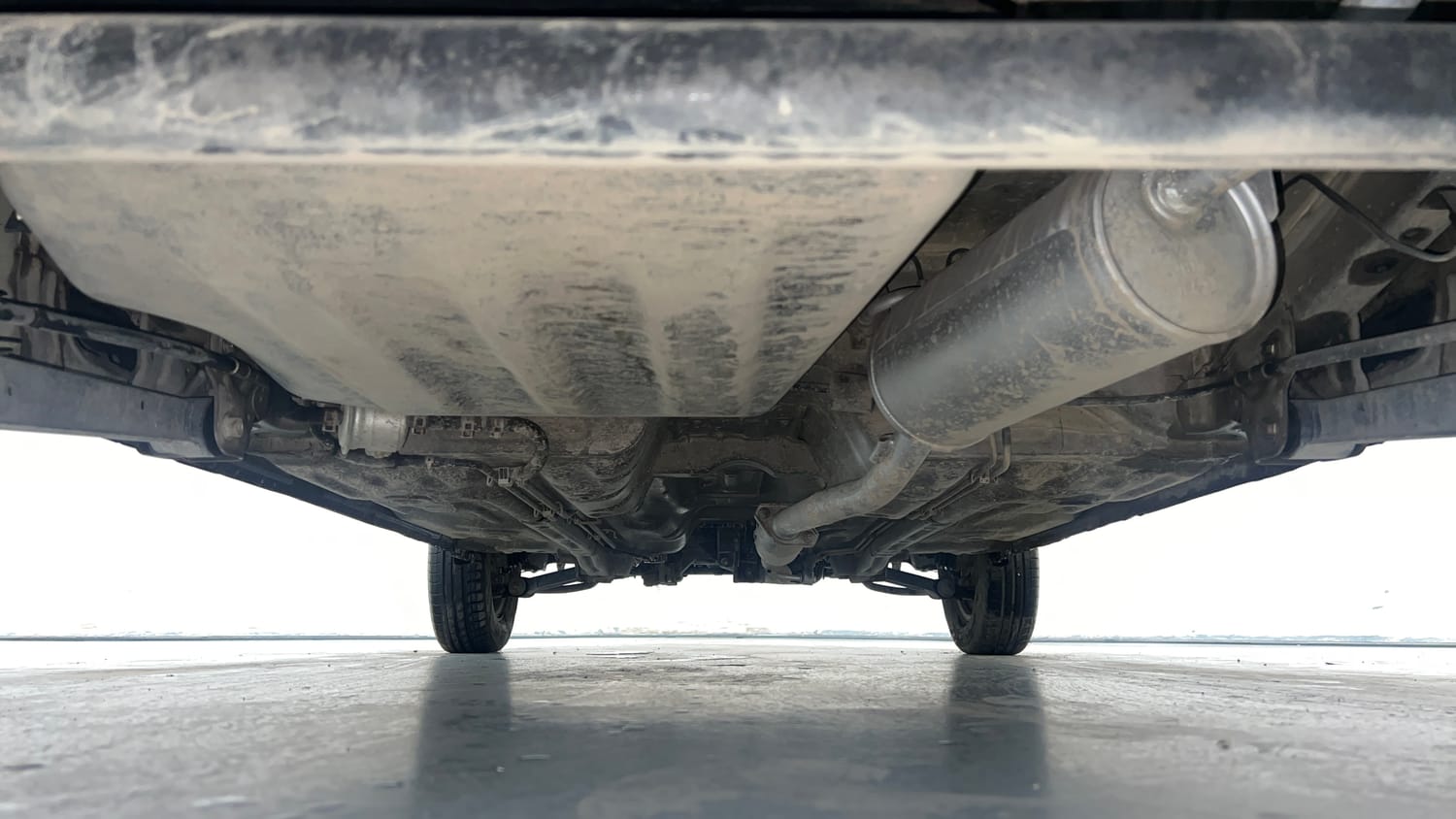 Used 2013 Maruti Suzuki Alto 800 Lxi Petrol Manual extra REAR UNDERBODY VIEW (TAKEN FROM REAR)