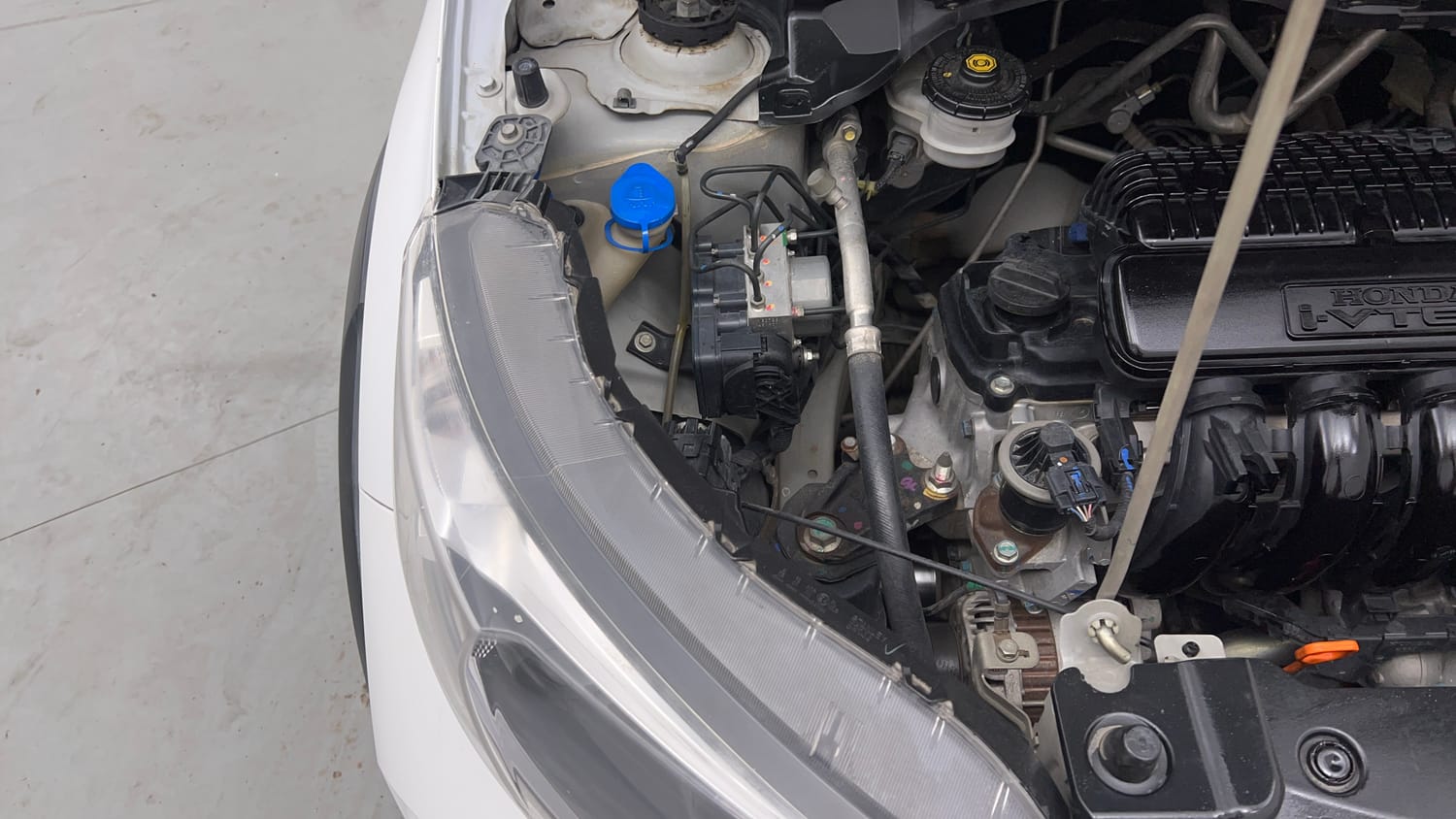 Used 2019 Honda BR-V V Petrol Petrol Manual engine ENGINE RIGHT SIDE VIEW