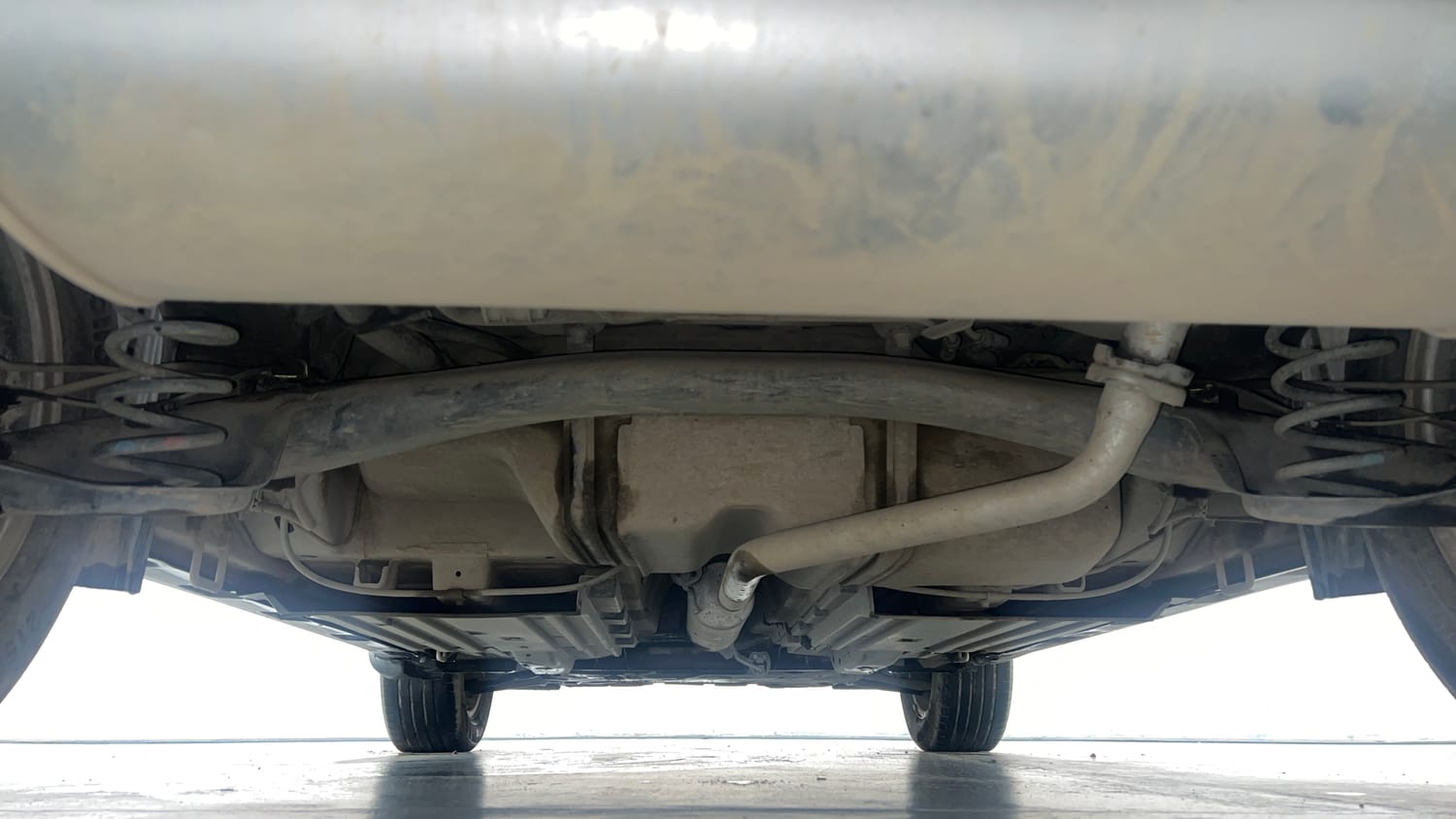 Used 2020 maruti-suzuki Vitara Brezza ZXi Plus Petrol Manual extra REAR UNDERBODY VIEW (TAKEN FROM REAR)