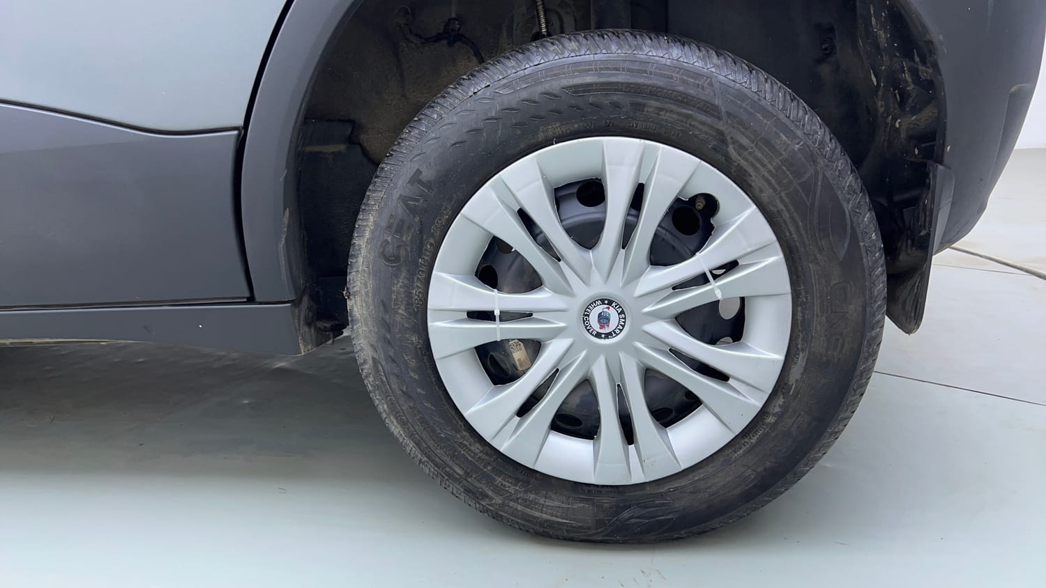 Used 2024 Tata Punch Pure CNG Cng Manual tyres LEFT REAR TYRE RIM VIEW