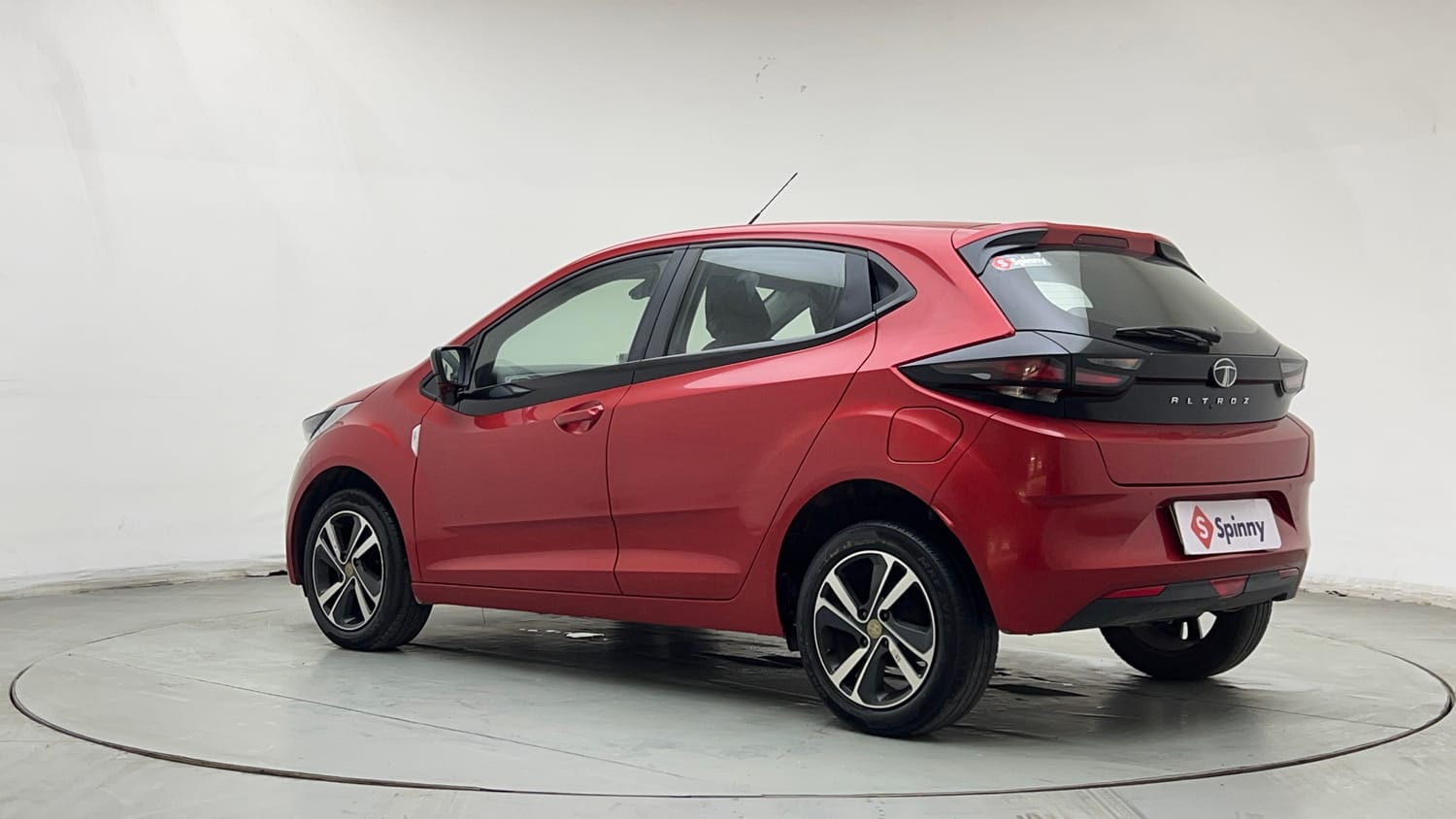 Used 2020 Tata Altroz XZ Petrol Petrol Manual exterior LEFT REAR CORNER VIEW
