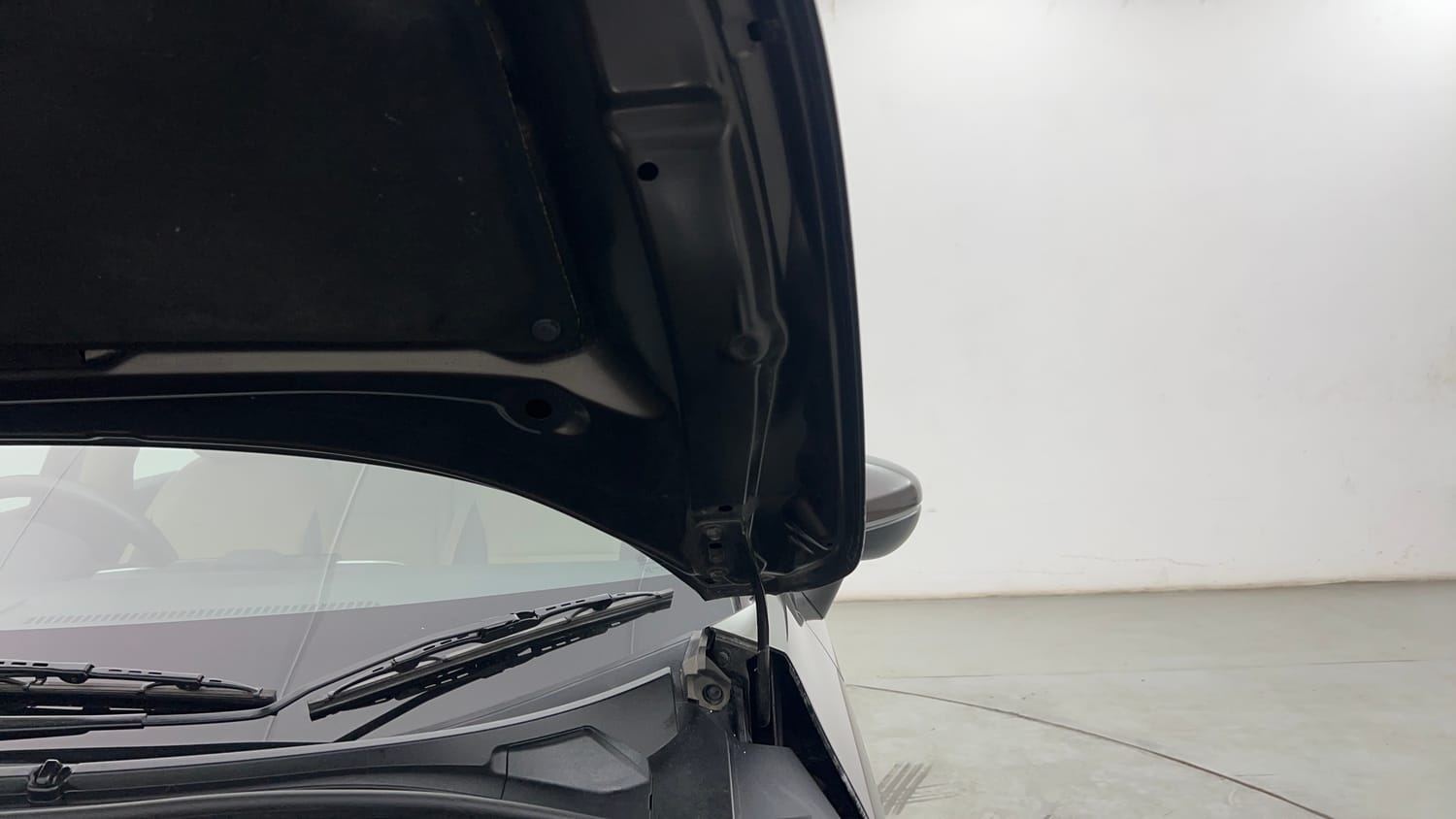 Used 2022 Honda City VX Petrol Petrol Manual engine ENGINE LEFT SIDE HINGE & APRON VIEW