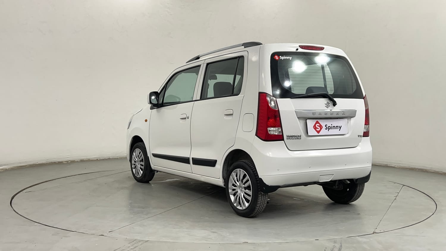 Used 2017 Maruti Suzuki Wagon R 1.0 VXI AMT Petrol Automatic exterior LEFT REAR CORNER VIEW
