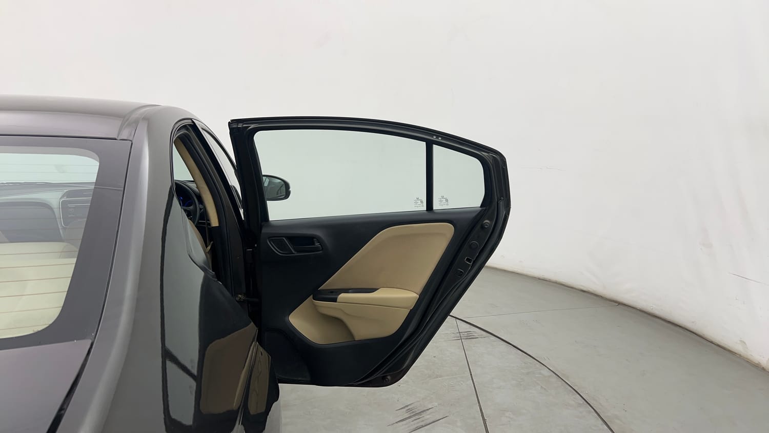 Used 2015 Honda City SV CVT Petrol Automatic interior RIGHT REAR DOOR OPEN VIEW