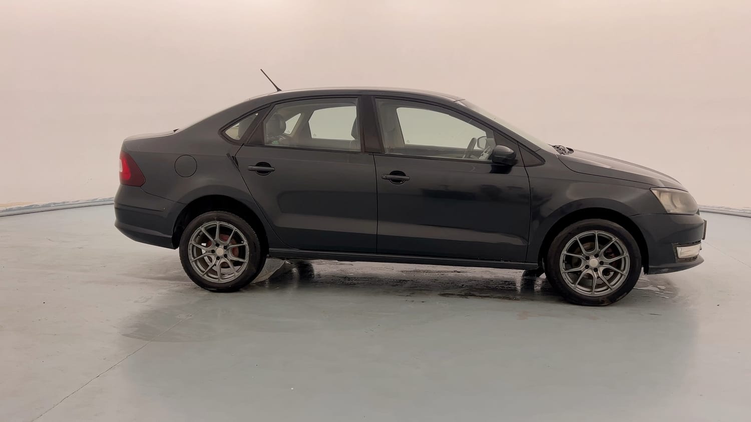 Used 2017 Skoda Rapid Ambition 1.5 TDI Diesel Manual exterior RIGHT SIDE VIEW