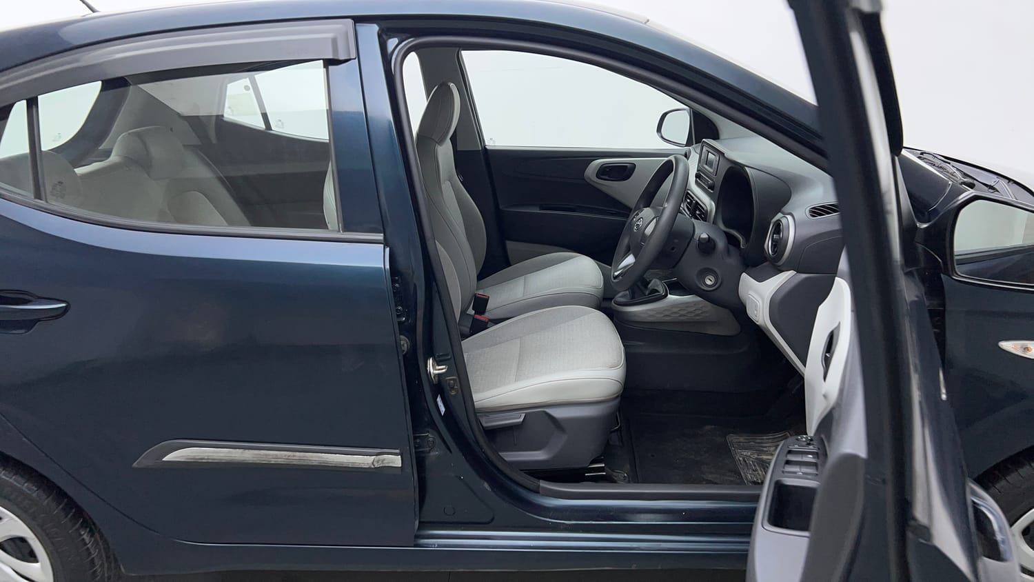 Used 2021 Hyundai Grand i10 Nios Magna 1.2 Kappa VTVT Petrol Manual interior RIGHT SIDE FRONT DOOR CABIN VIEW