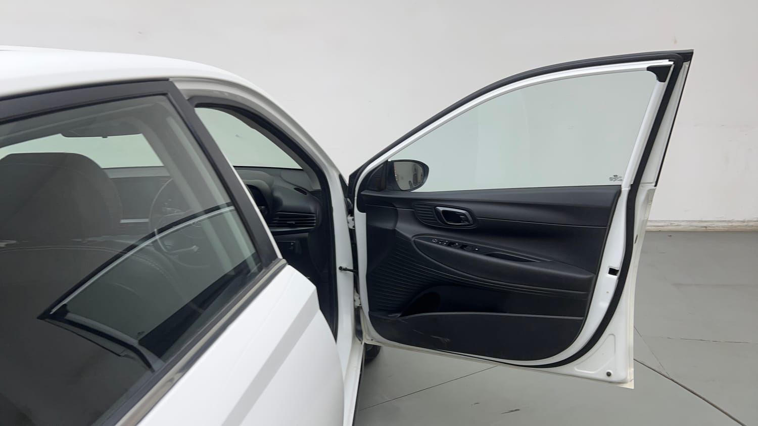 Used 2023 Hyundai i20 Sportz 1.2 IVT Petrol Automatic interior RIGHT FRONT DOOR OPEN VIEW