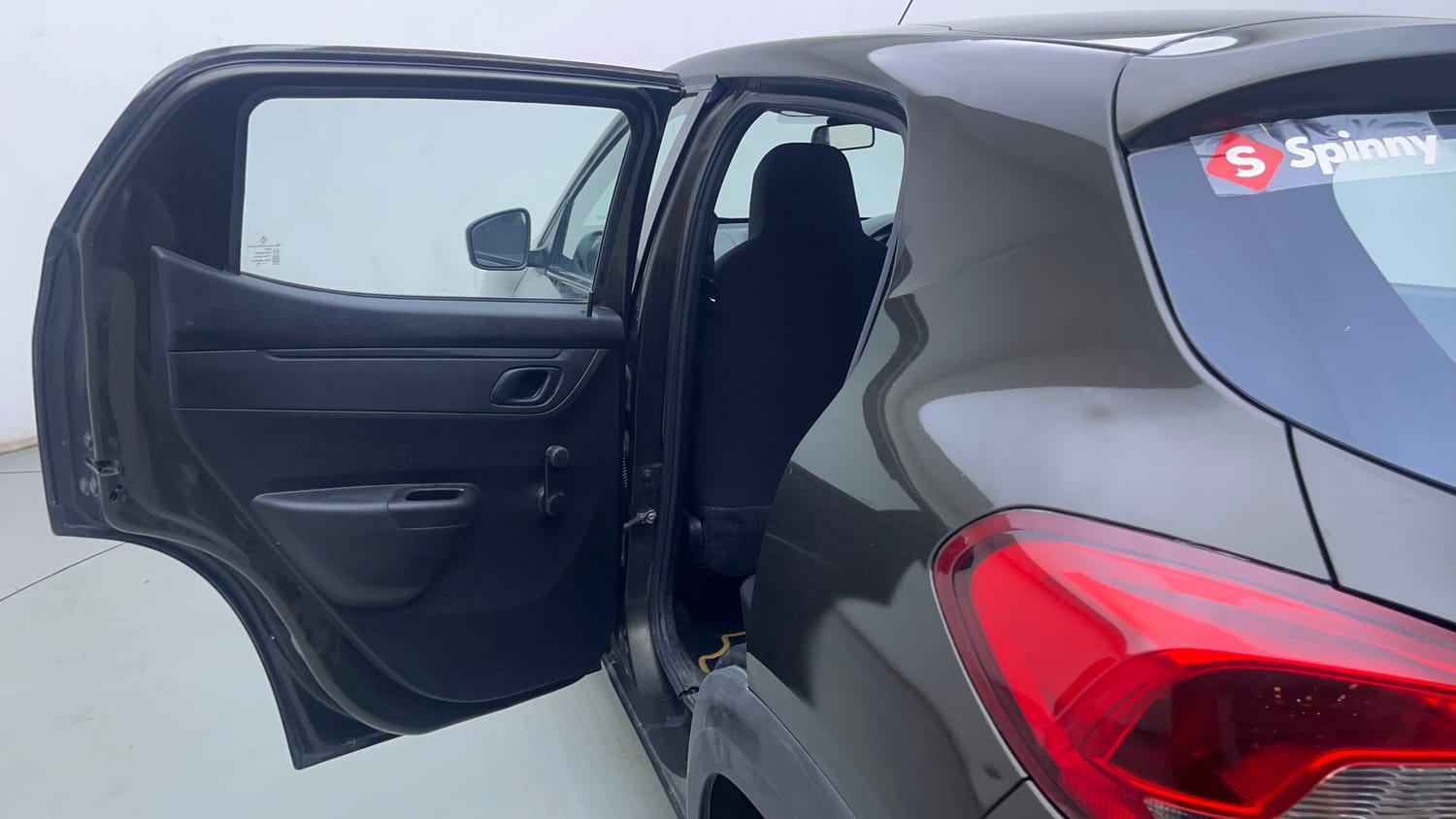 Used 2018 Renault Kwid 1.0 RXT Petrol Manual interior LEFT REAR DOOR OPEN VIEW