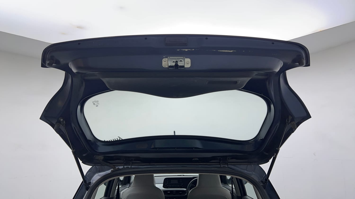 Used 2021 Hyundai Grand i10 Nios Magna 1.2 Kappa VTVT Petrol Manual interior DICKY DOOR OPEN VIEW