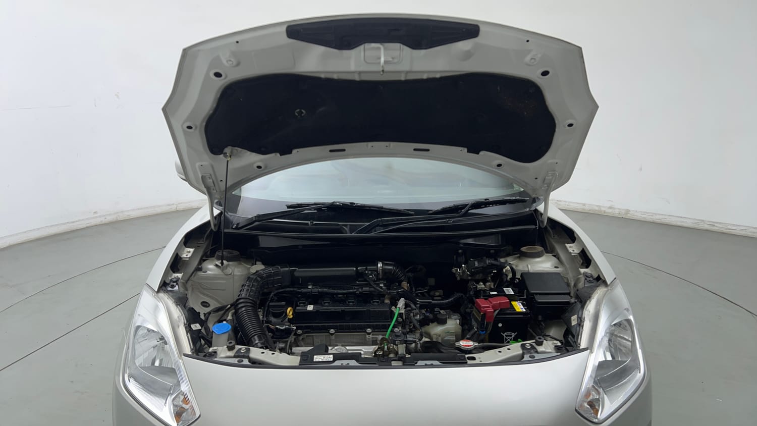 Used 2022 Maruti Suzuki Swift VXi AMT Petrol Automatic engine ENGINE & BONNET OPEN FRONT VIEW