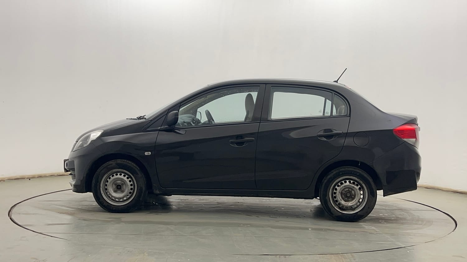 Used 2015 Honda Amaze 1.2 E i-VTEC Petrol Manual exterior LEFT SIDE VIEW